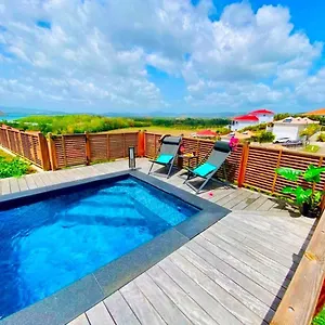 villa-cannelle-de-standing-avec-sa-piscine-vue-mer.comcaribbean.com/